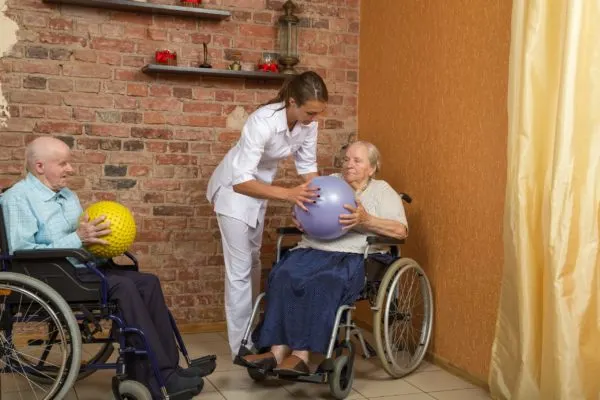Ball tossing. Montessori in nursing homes.