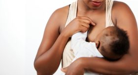 Montessori and Breastfeeding, image of mother breastfeeding baby.