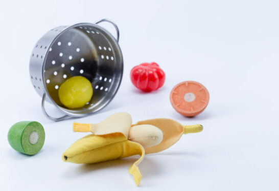 play food and toy colander.