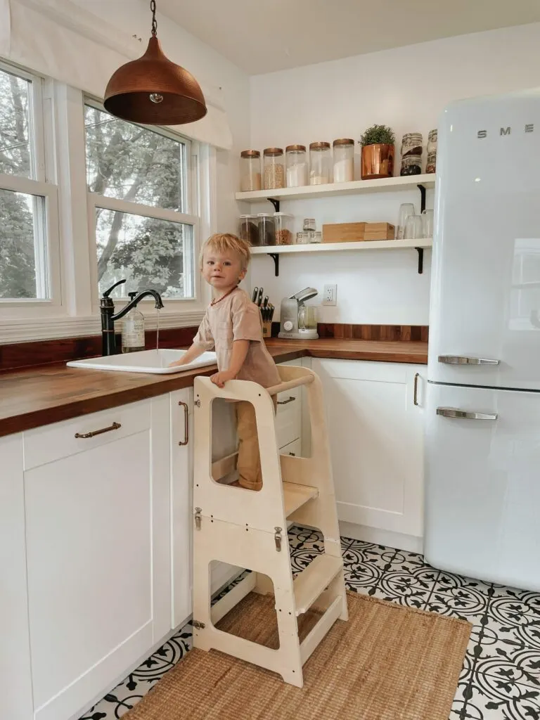 image of piccalio convertible kitchen helper tower.