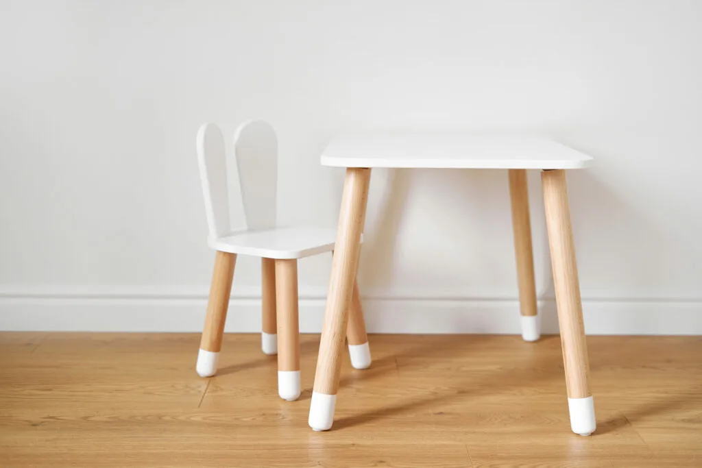 Small Chair Polished Without Arms – Montessori Materials, Learning